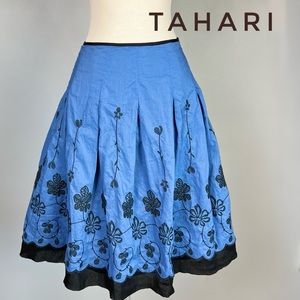 TAHARI - Blue Cotton Lined Pleated Midi Skirt with Black Embroidered Flowers